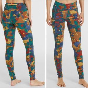 LL Bean "boundless" multicolor abstract pattern Small yoga pants 511757